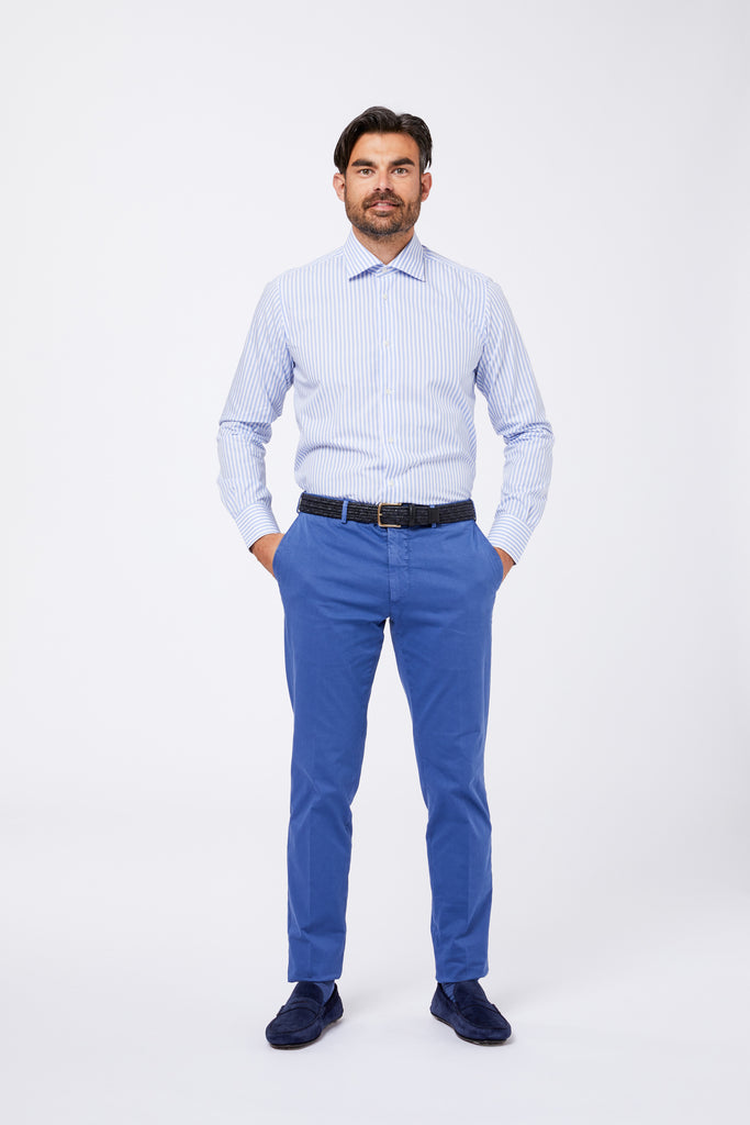 Chemise bleu clair en popeline de coton à demi-col français